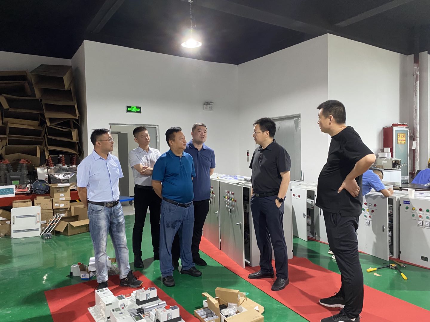 �؝h�³ǹ�ί��(hu�� )�����������Q�k���������������Q�k�������S�ϵ�һ���ˁ�(l��i)�L(ch��ng)�ſƼ��a(ch��n)�I(y��)�@���셢�^(gu��n)